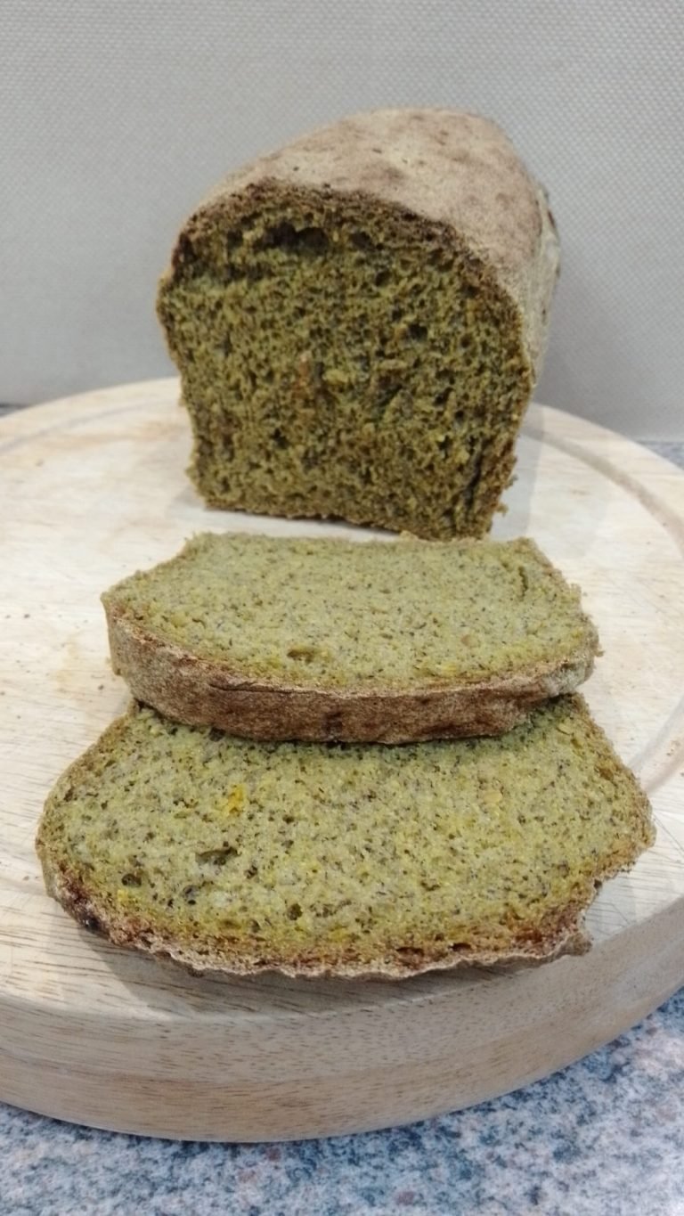 PAN SARRACENO CÚRCUMA Y CEBOLLA